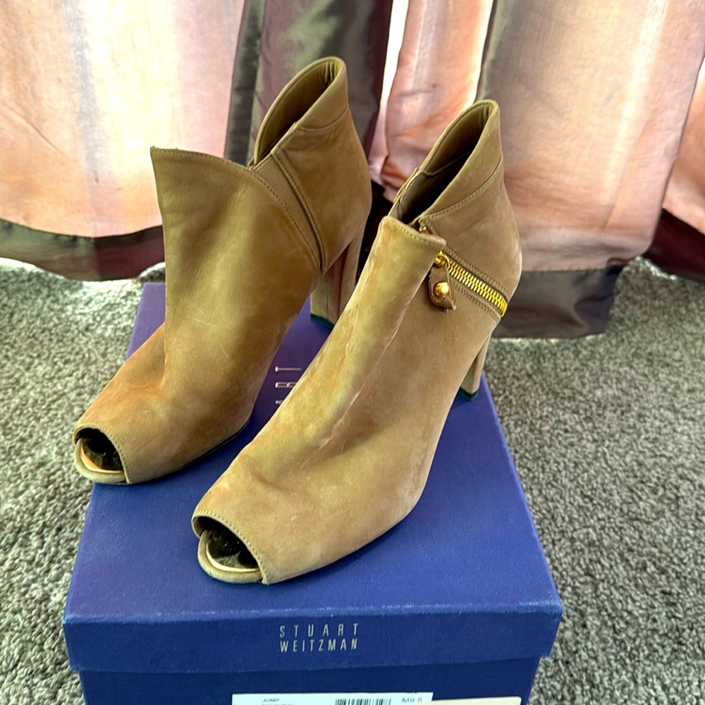 Stuart Weitzman peep toe tan leather booties size 9.5